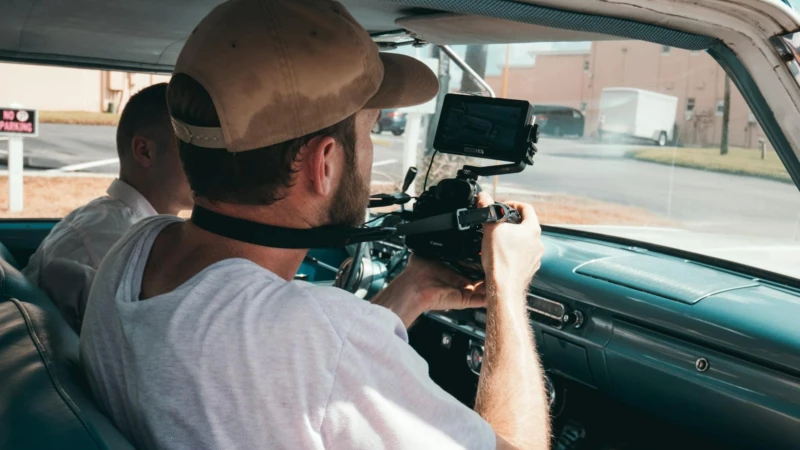 Behind-the-Scenes Business Stories: Building Authentic Connections Through Visual Storytelling